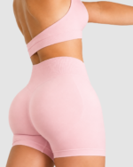 Women's Seamless Cross-Back Sports Bra & High-Waist Scrunch Shorts Set LW-003 - Image 3